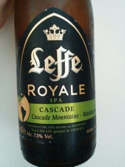 Leffe Royale Cascade IPA с американским хмелем в Украине