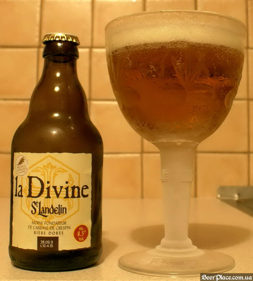 La Divine St. Landelin beer bottle