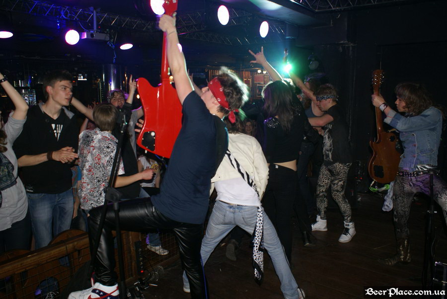 Паб Штольц. Киев. Second Glam-Rock Party In Ukraine. HAIRY VIPER (бывшая Pitt Madison)