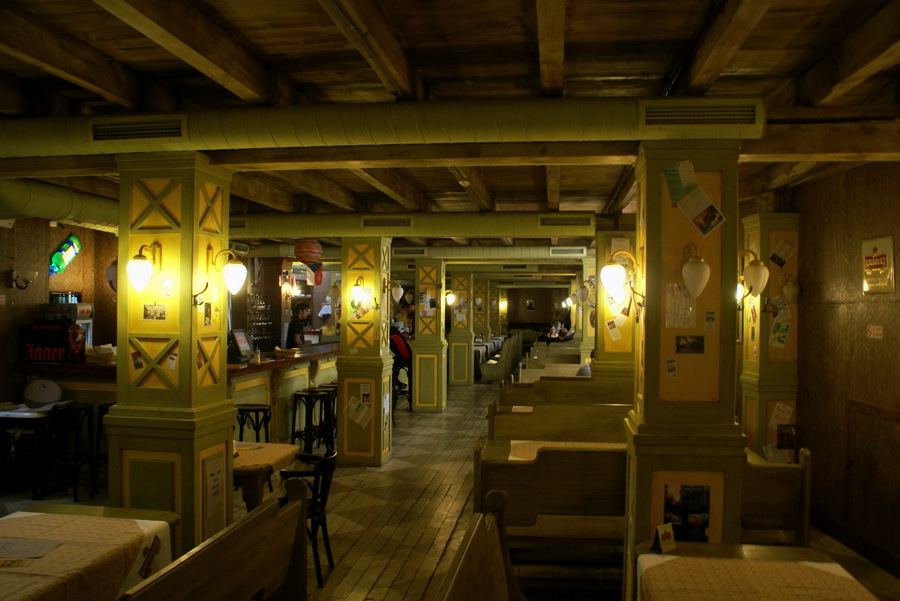 Чешский ресторан Старомак. Первый зал